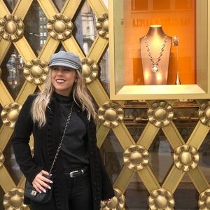 Meet your Posher, Vanessa